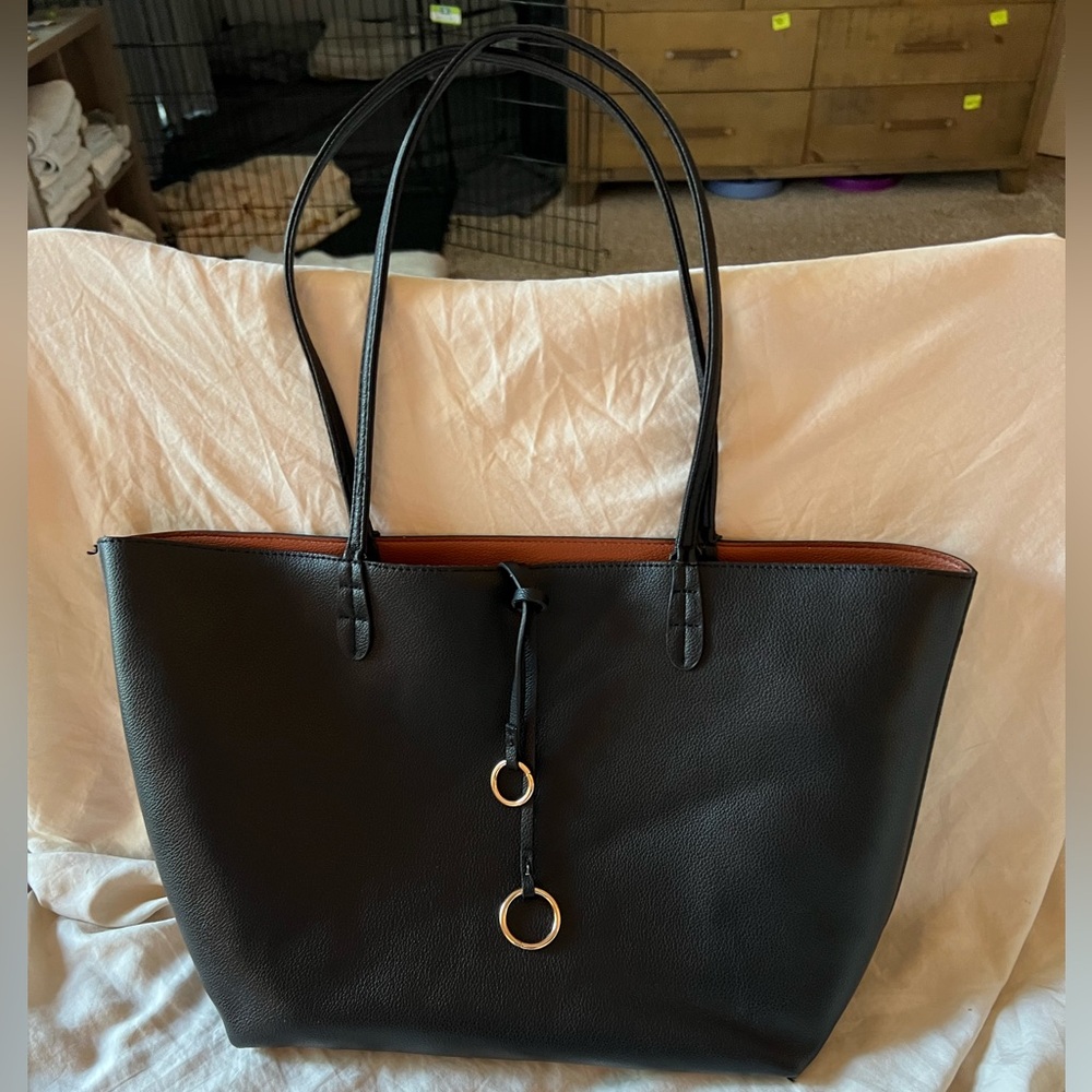 🛍️ 2 for $6.00 🛍️ Elegant Black Tote Bag
